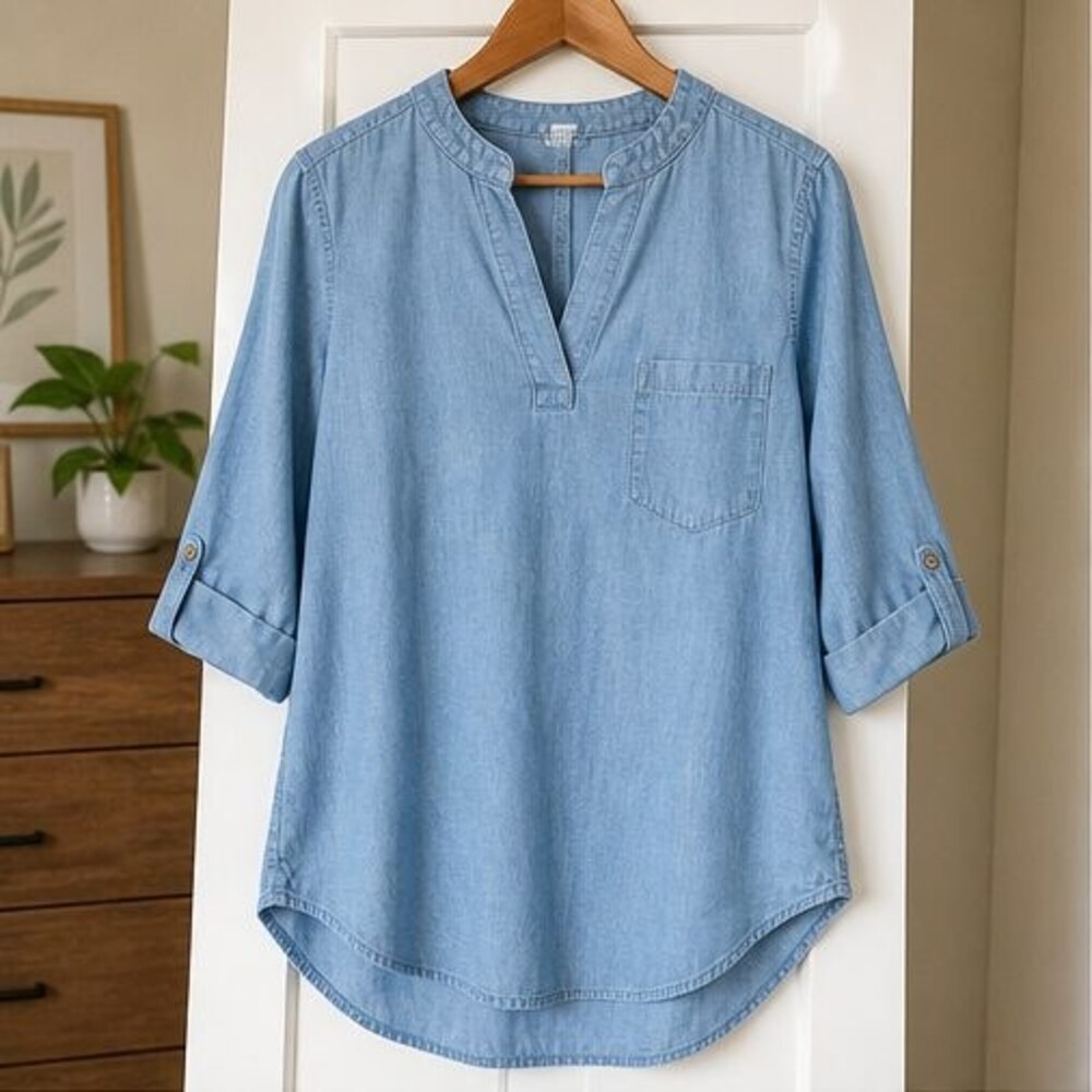 Emerald Lace Trim Top
